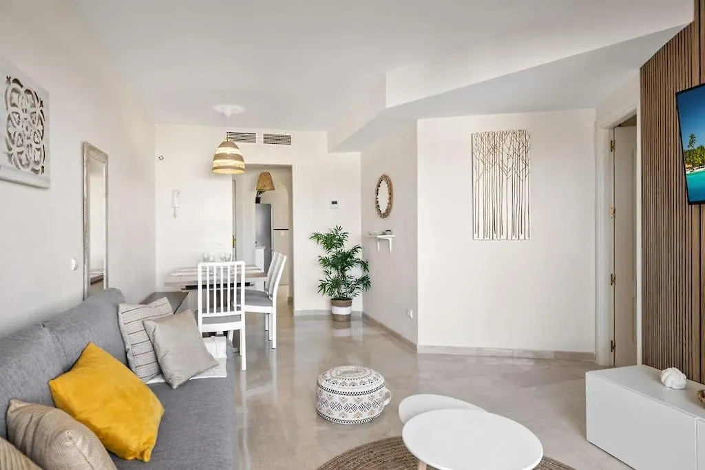 Beautiful 3 Bed Stylish & Cozy Apartment - Susanna Suite Mijas 0*,